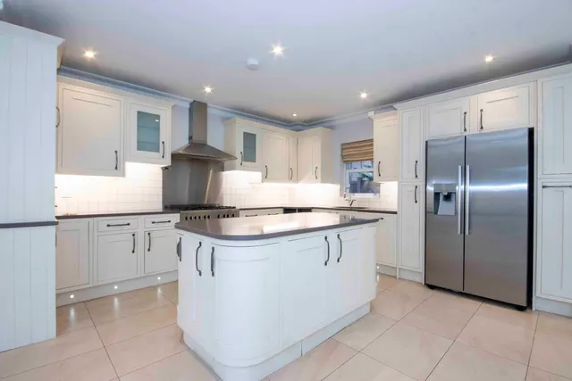 Shire Lane, Chorleywood, WD3, photo 3