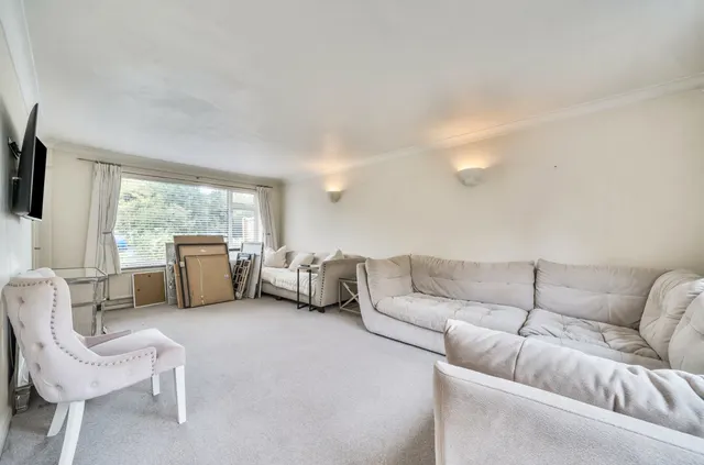 Photo 3 — Jenner Drive, West End, Woking, Surrey, GU24 9HU