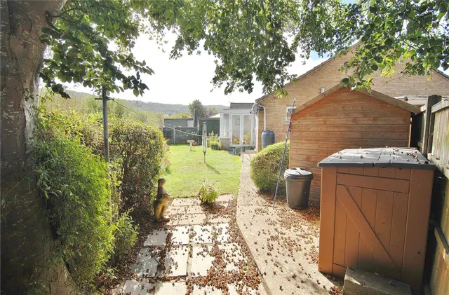 Dozule Close, Leonard Stanley, GL10, photo 2