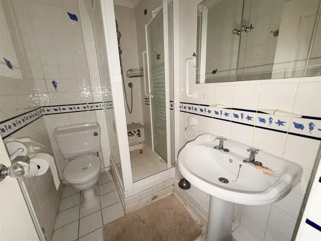 Photo 3 — Abbotts Road New Barnet, Barnet EN5 5DR
