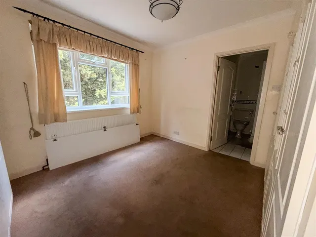 Photo 2 — Abbotts Road New Barnet, Barnet EN5 5DR