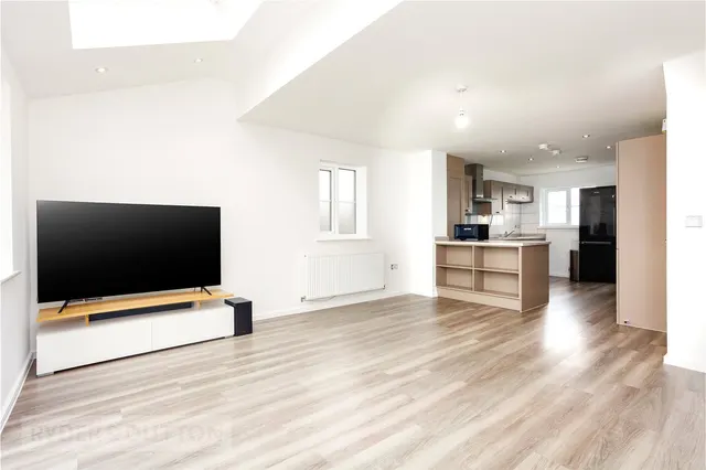 Matthew Fold Way, Chadderton, OL9, photo 3