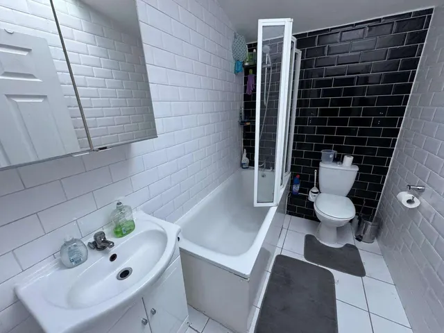 Phoenix Place, Dartford, DA1, photo 3