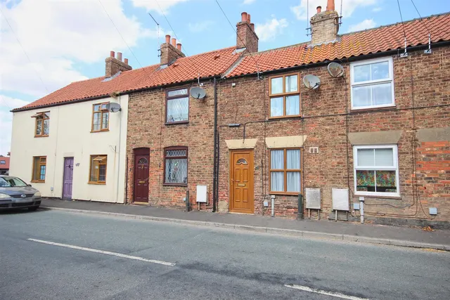 Main Street, North Frodingham, photo 1