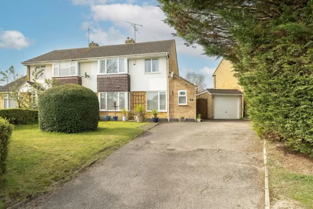 Christchurch Road, TRING, Hertfordshire, HP23 4EJ, photo 1