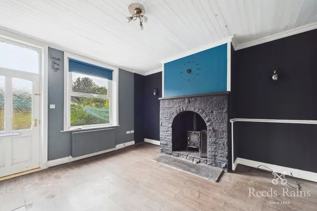 Photo 2 — Greave Street, Todmorden, OL14