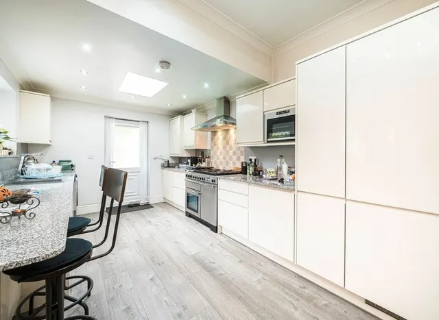 Photo 3 — Grierson Road, Honor Oak, SE23