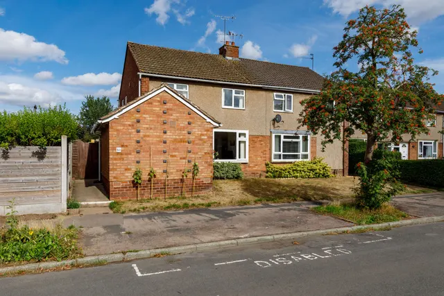 Chesford Crescent, Warwick, CV34, photo 1
