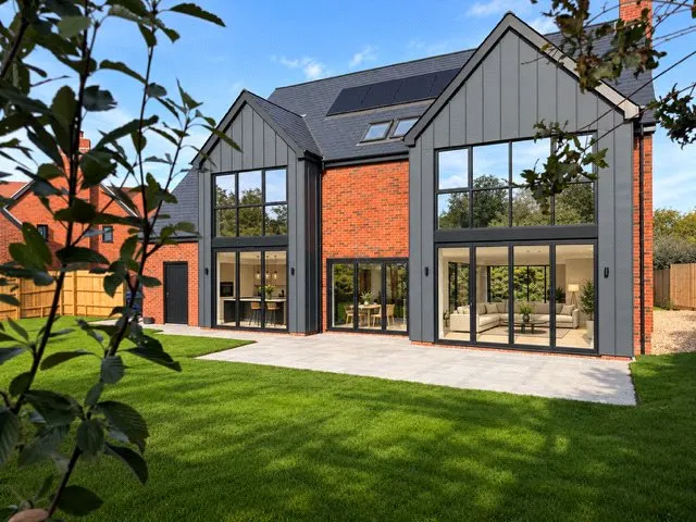 Cleridge Place, Bishops Green, RG20, photo 2
