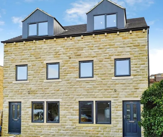 Ravensknowle Road, Huddersfield, West Yorkshire, HD5, photo 1