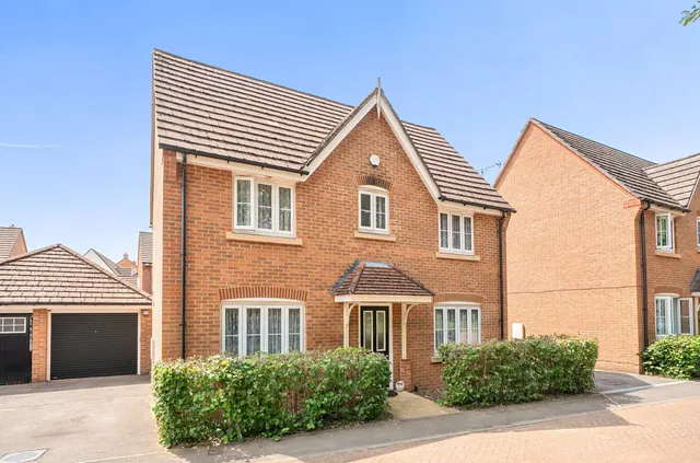 Dumas Drive, Whiteley, PO15, photo 1