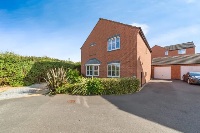 Scarborough Close, Grantham, photo 1