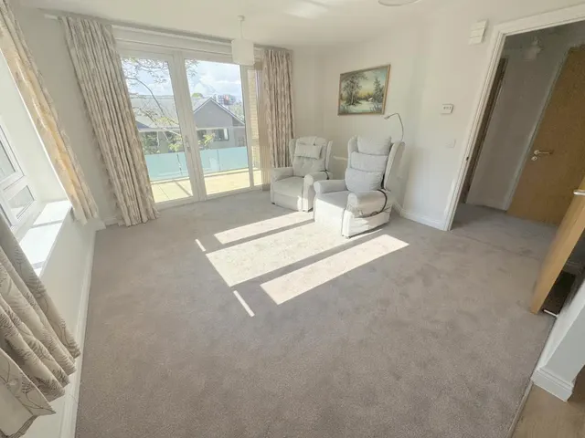 Parkstone Road, BH15, photo 1