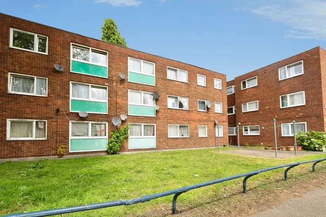 Cowbridge Lane, Barking, IG11, photo 1