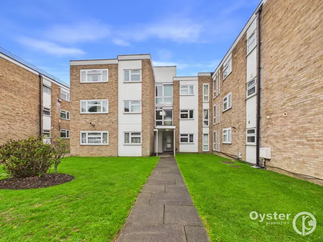 London Road, Stanmore, HA7, photo 1