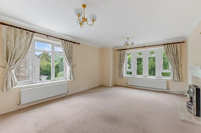Grove Road, Ilkley, LS29, photo 2