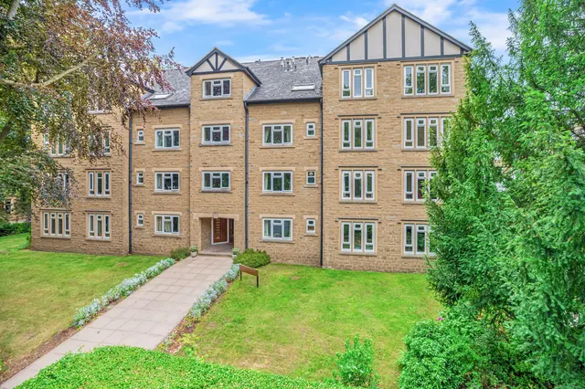 Grove Road, Ilkley, LS29, photo 1