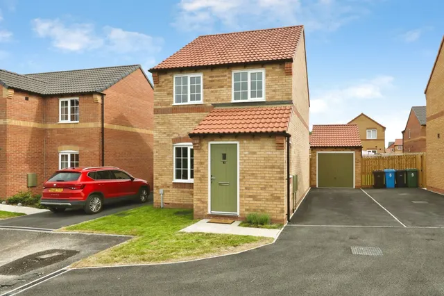 Photo 3 — Ouzel Mews, Langold, Worksop