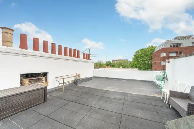 Photo 3 — Top Floor, 9 Holland Road, London