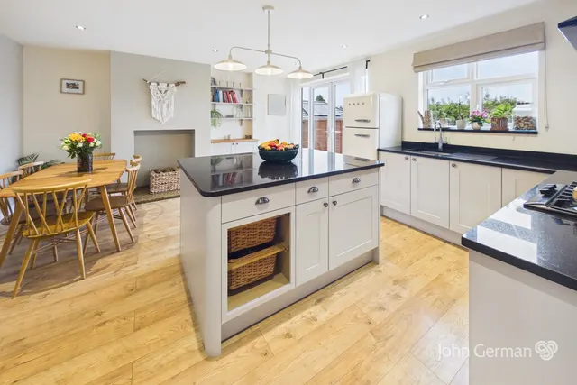 Stafford Road, Uttoxeter, photo 2