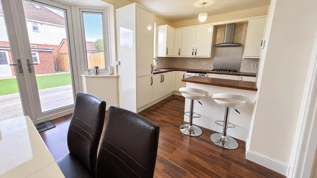 Ashburton Avenue, Seven Kings, IG3, photo 3