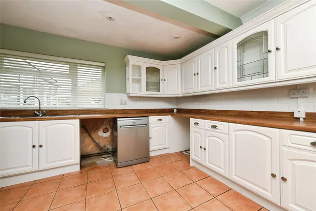 Photo 3 — Sandringham Road, Pilgrims Hatch, Brentwood, Essex, CM15