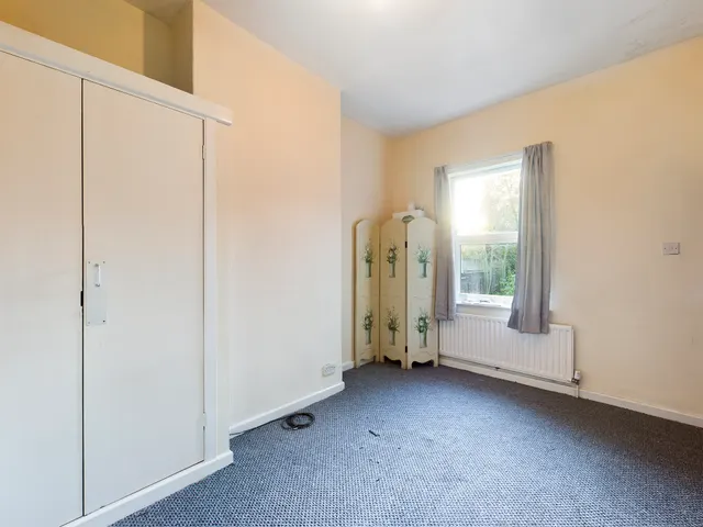 London Road, Newcastle-under-Lyme, ST5, photo 1