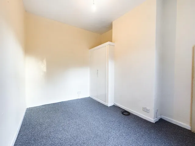 Photo 2 — London Road, Newcastle-under-Lyme, ST5