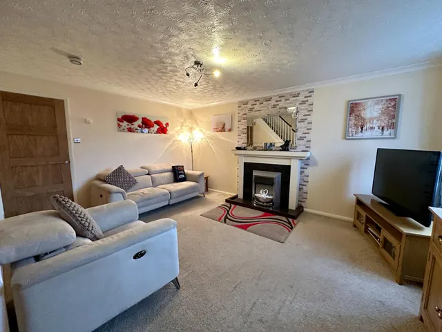 Photo 2 — Barn Owl Drive, Pelsall, Walsall, WS3