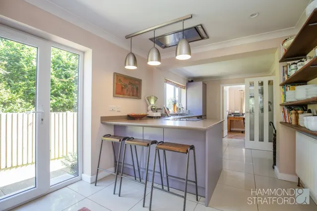 Oaklands Drive, Cringleford, photo 3