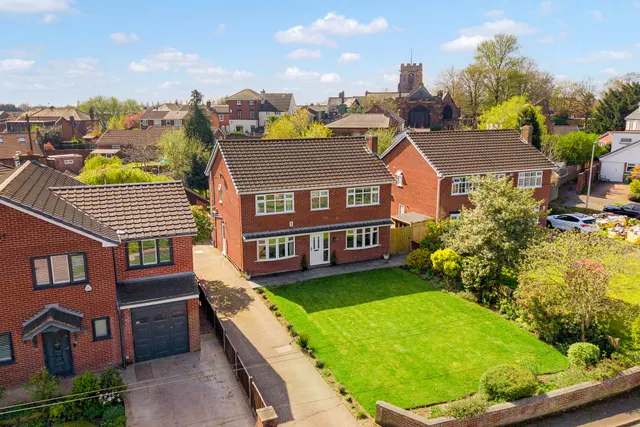Trentham Close, Widnes, Widnes, WA8 9RH, photo 1