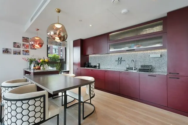 Embassy Gardens, SW11, photo 3