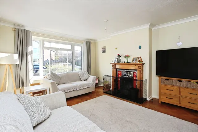 Forest Road, Paddock Wood, TN12, photo 2