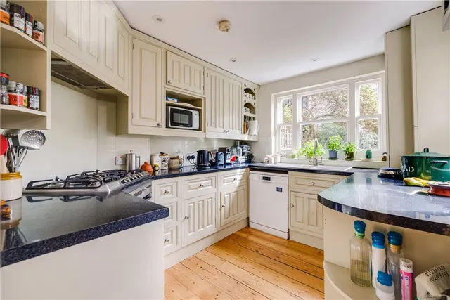 Burnthwaite Road, London, SW6, photo 2