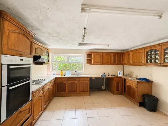 Market Street, Whitland, SA34, photo 2