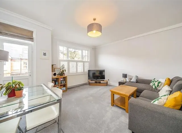 Photo 2 — Dinsmore Road, Balham, SW12
