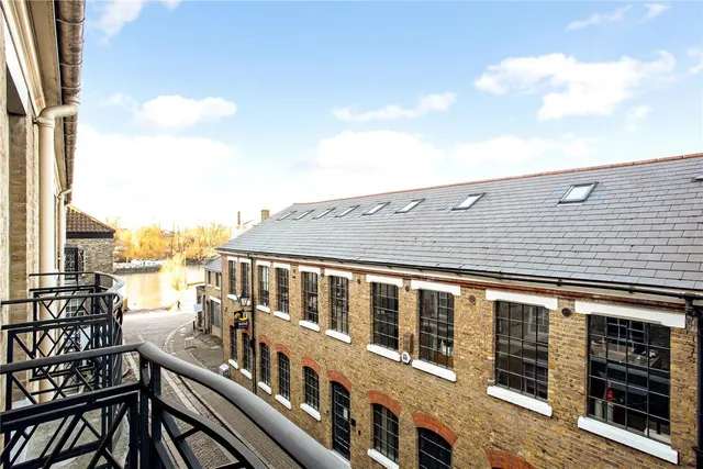 Photo 3 — Water Lane, Richmond, TW9