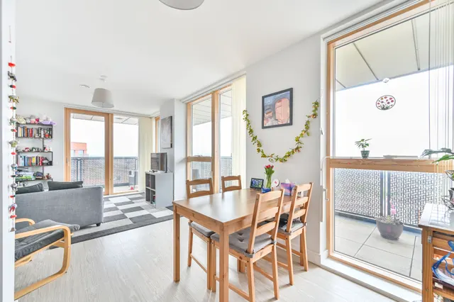 Flat 146, Zenith Point, Wembley, photo 1