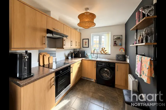 Dainty Grove, Northampton, NN4, photo 2