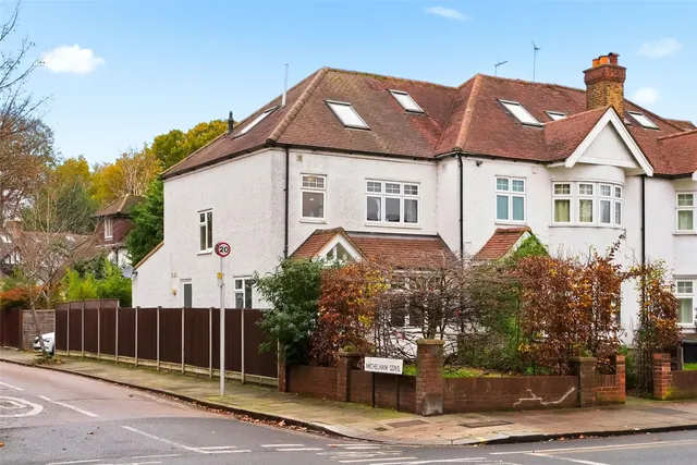 Strawberry Vale, Twickenham, TW1 4RU, photo 1