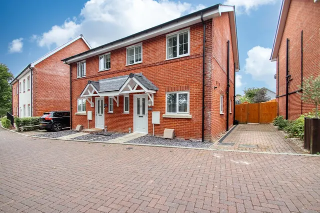 Farm Road, Horton Heath, Eastleigh, SO50 7HR, photo 1