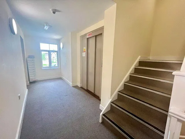Photo 2 — London Road, Gloucester, Gloucestershire, GL1