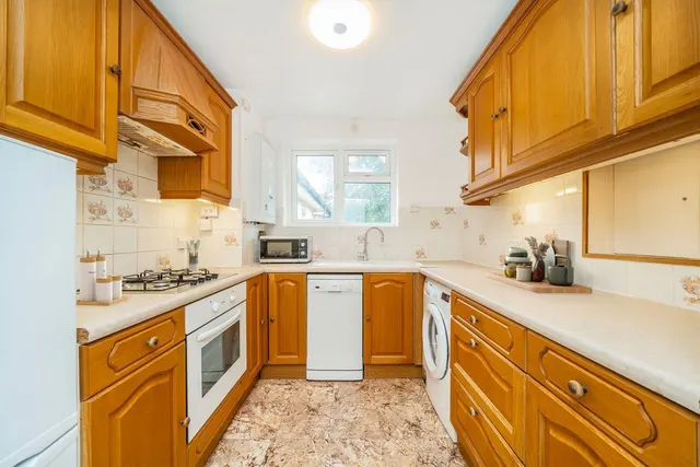 Spencer Road, W4, photo 3