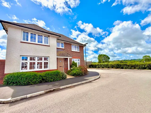Axford Close, Swindon, Wiltshire, SN3 6FA, photo 1