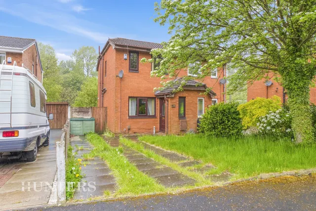 Bottomfield Close, Oldham, photo 1