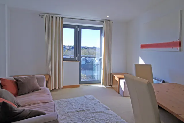Salts Mill Road, Shipley, BD17, photo 3