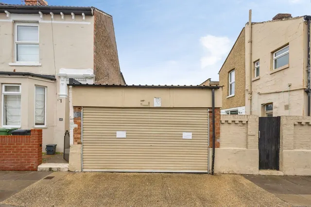 Highgate Road, Portsmouth, PO3, photo 3