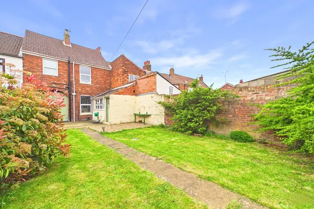 Newport, Barton-Upon-Humber, DN18, photo 3