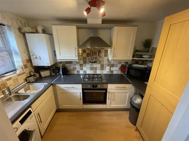 Photo 3 — Paisley Road Bournemouth BH6 5ET