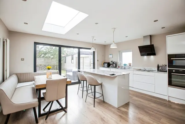 Photo 2 — Mountfields, HALIFAX, West Yorkshire, HX3